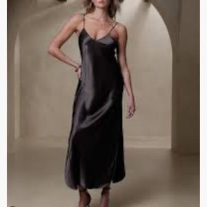 Banana republic dreamer silk maxi slip dress